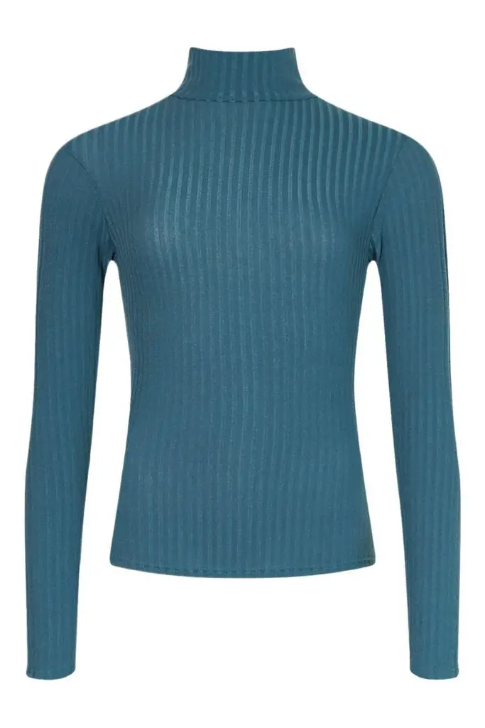 A blue fitted turtleneck that Lorelai Gilmore would have loved to wear.